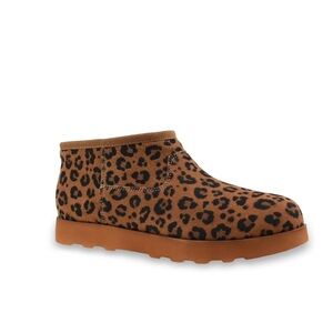 NWT! Time and Tru Women's Micro Genuine Suede Leopard Print Boots Size 7 No Box.